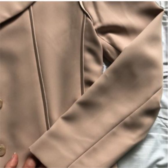 Neiman Marcus Blush Blazer - Picture 9 of 16